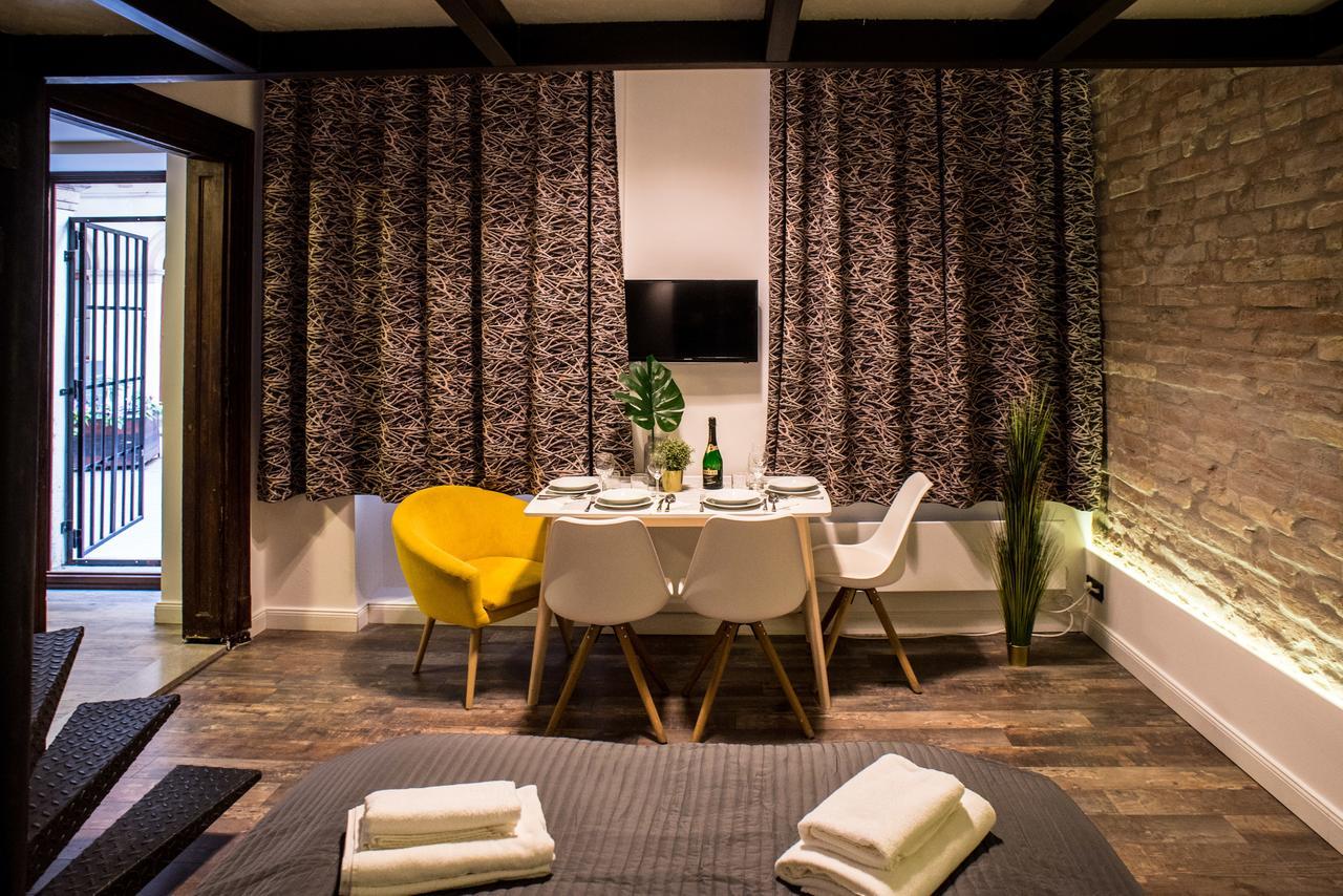 Very Stylish And Fresh Studio Home In The Center Budapešť Exteriér fotografie